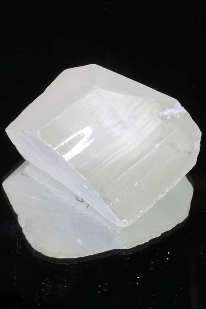 Lithium Niobate Facet Rough, High Brilliance and Dispersion