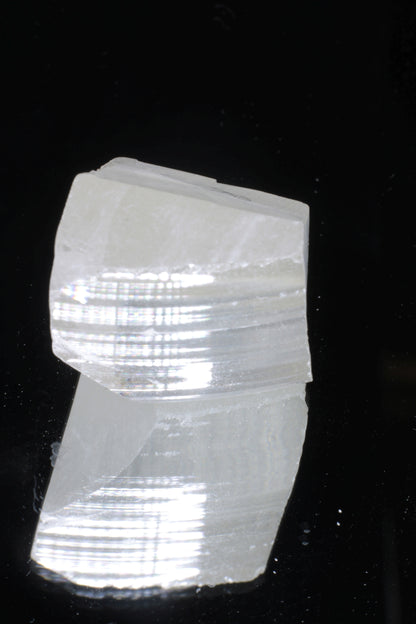 Lithium Niobate Facet Rough, High Brilliance and Dispersion