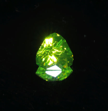 Green glowing LuAG lumogarnet gemstones