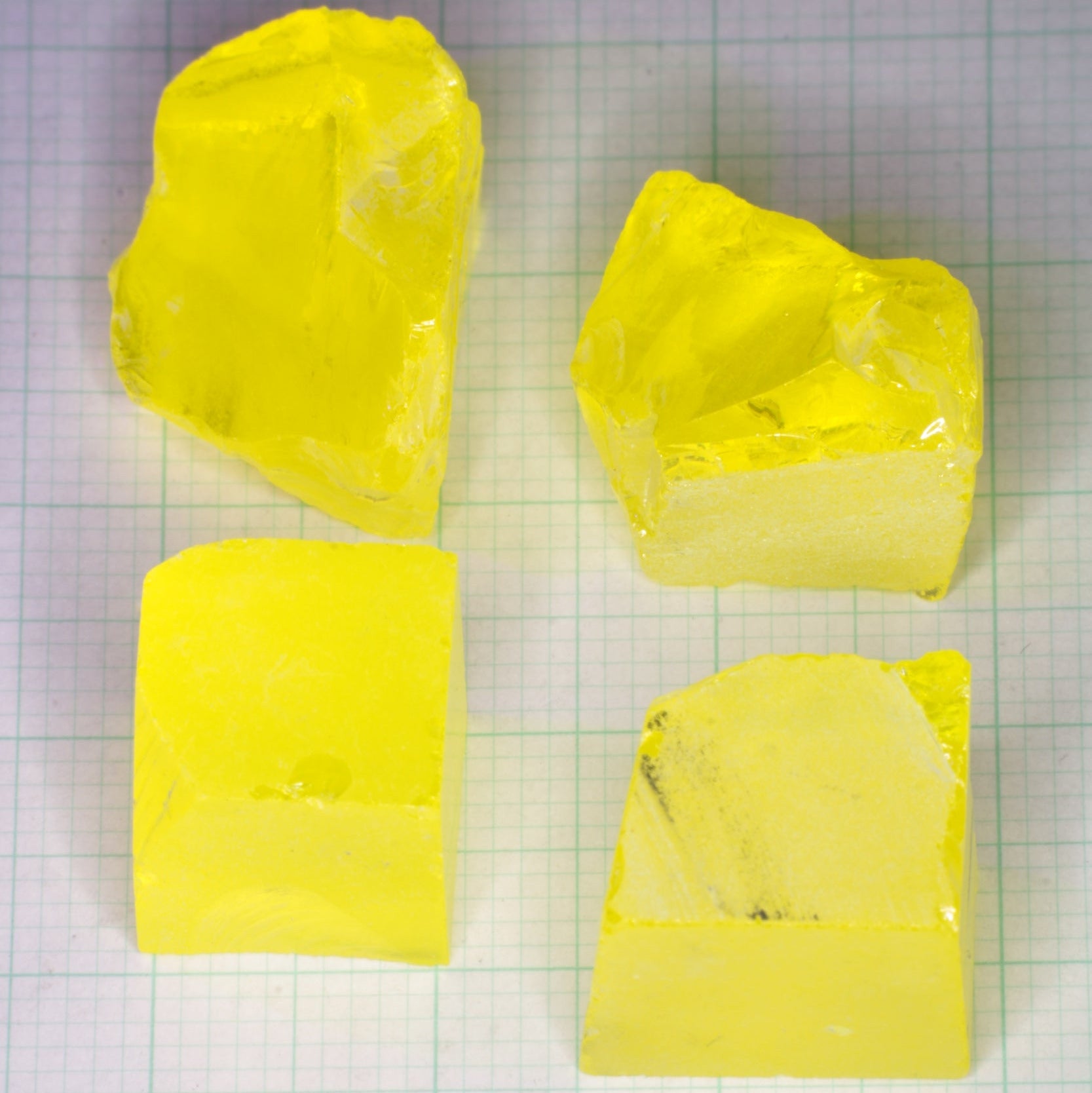 GAGG Lumogarnet Facet Rough Neon Yellow (Day Glow Fluorescence, Slight Phosphorescence)