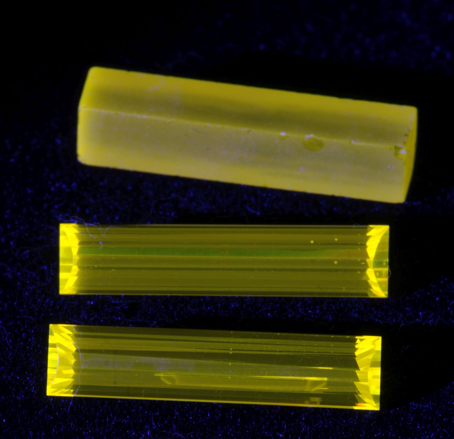 GAGG Pixels, Yellow Lumogarnet Scintillator  (Day Glow Fluorescence, Slight Phosphorescence)