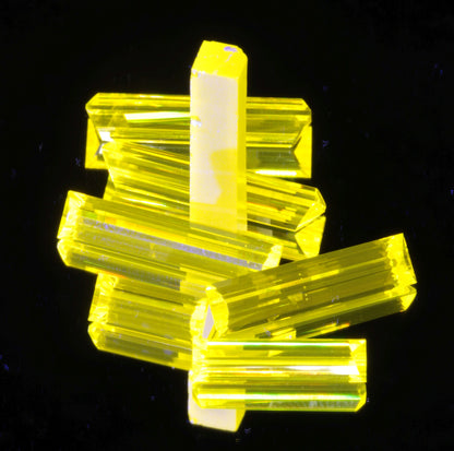 GAGG Pixels, Yellow Lumogarnet Scintillator  (Day Glow Fluorescence, Slight Phosphorescence)