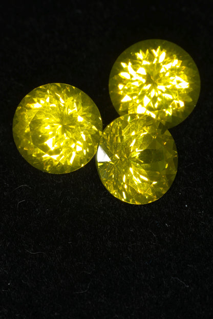 Special Cerium YAG Lumogarnet Loose Faceted Stones, Orange Fluorescence