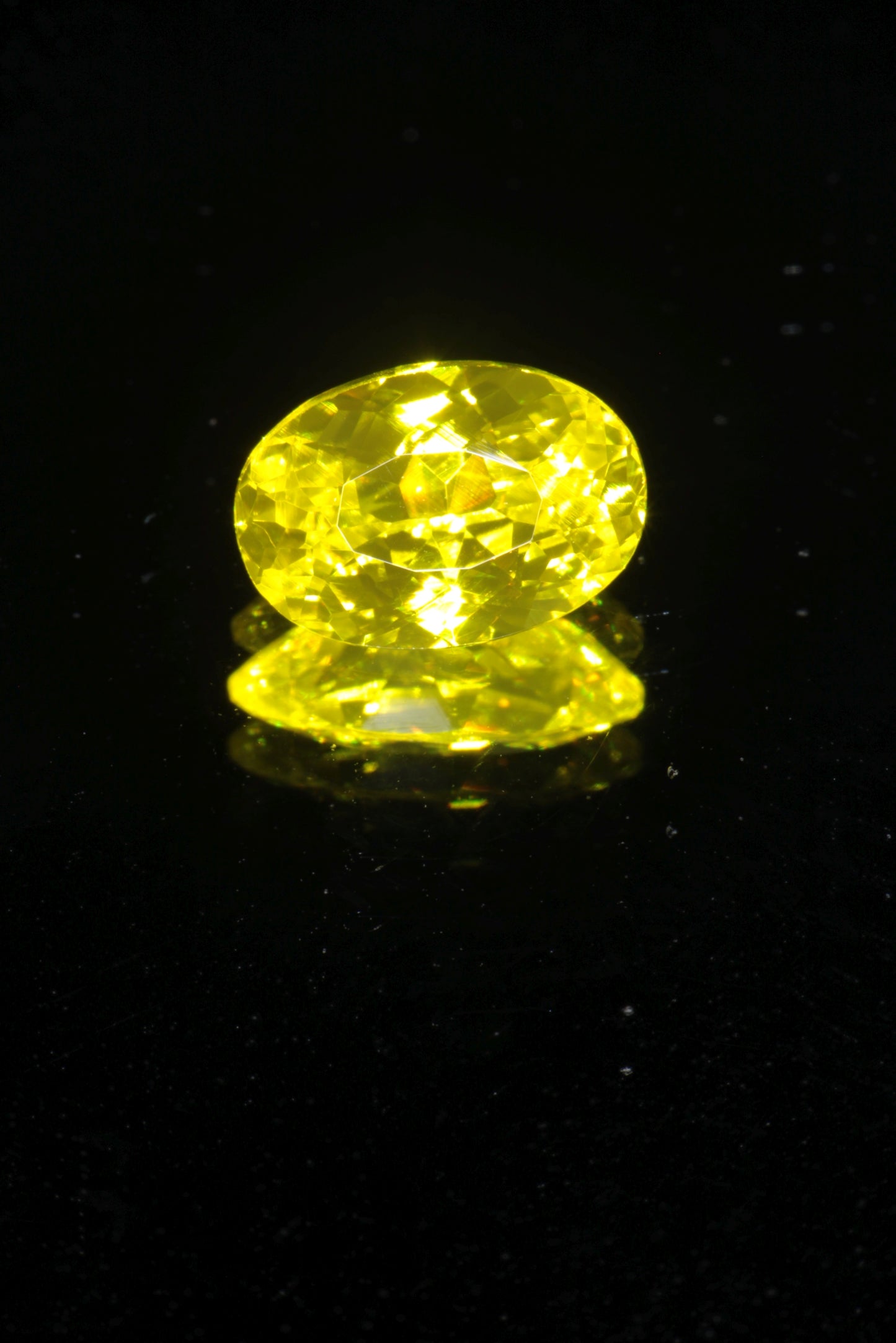 Glow in the Dark GAGG Lumogarnet High Glow Loose Faceted Stones