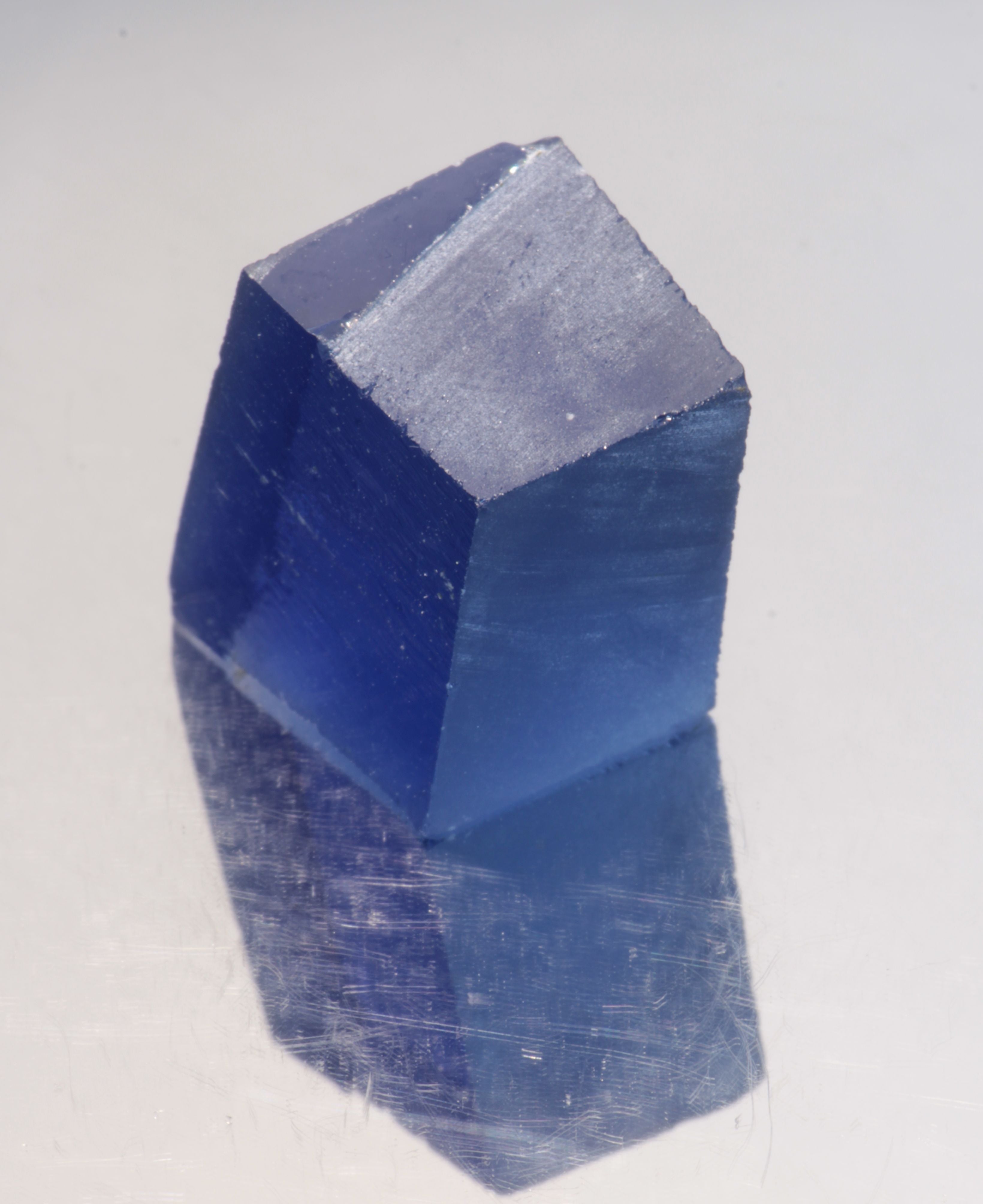 Blue Sapphire Rough, Czochralski Grown Sapphire Crystals – Gems Of