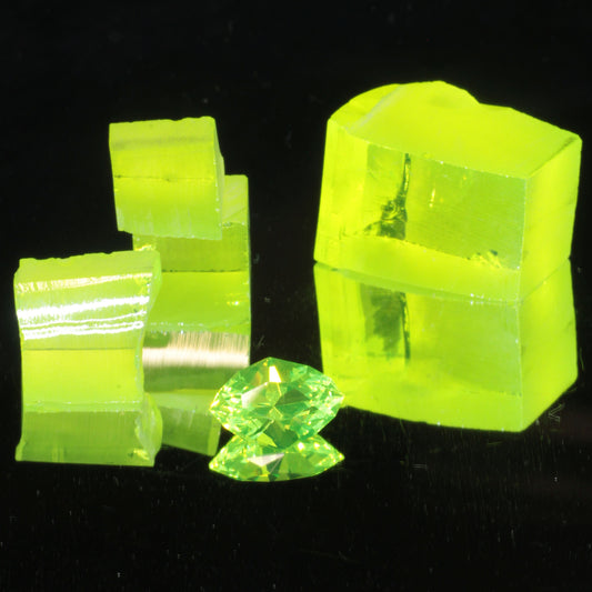 LuAG Lumogarnet Facet Rough Neon Green