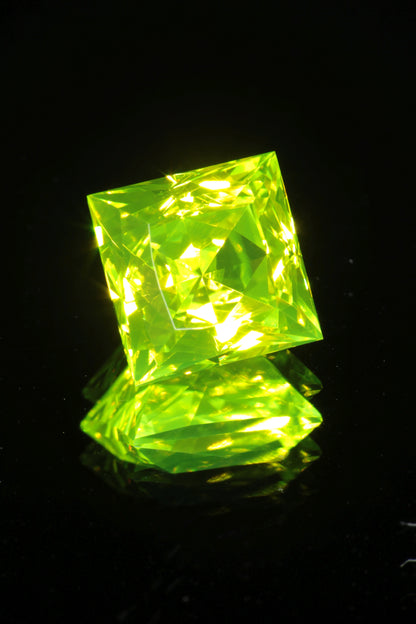 Green glowing LuAG lumogarnet gemstones