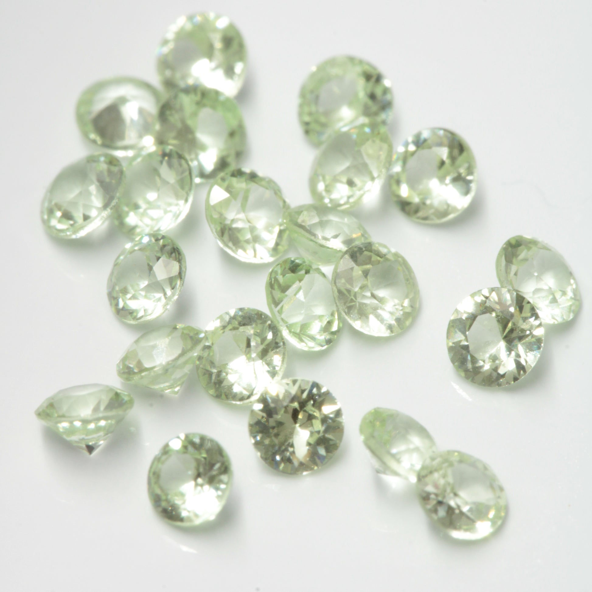 Light Green YAG small Melee Round