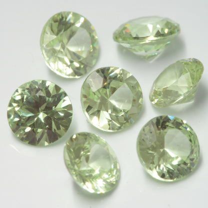 Round Mint Garnet Gemstone (5mm)