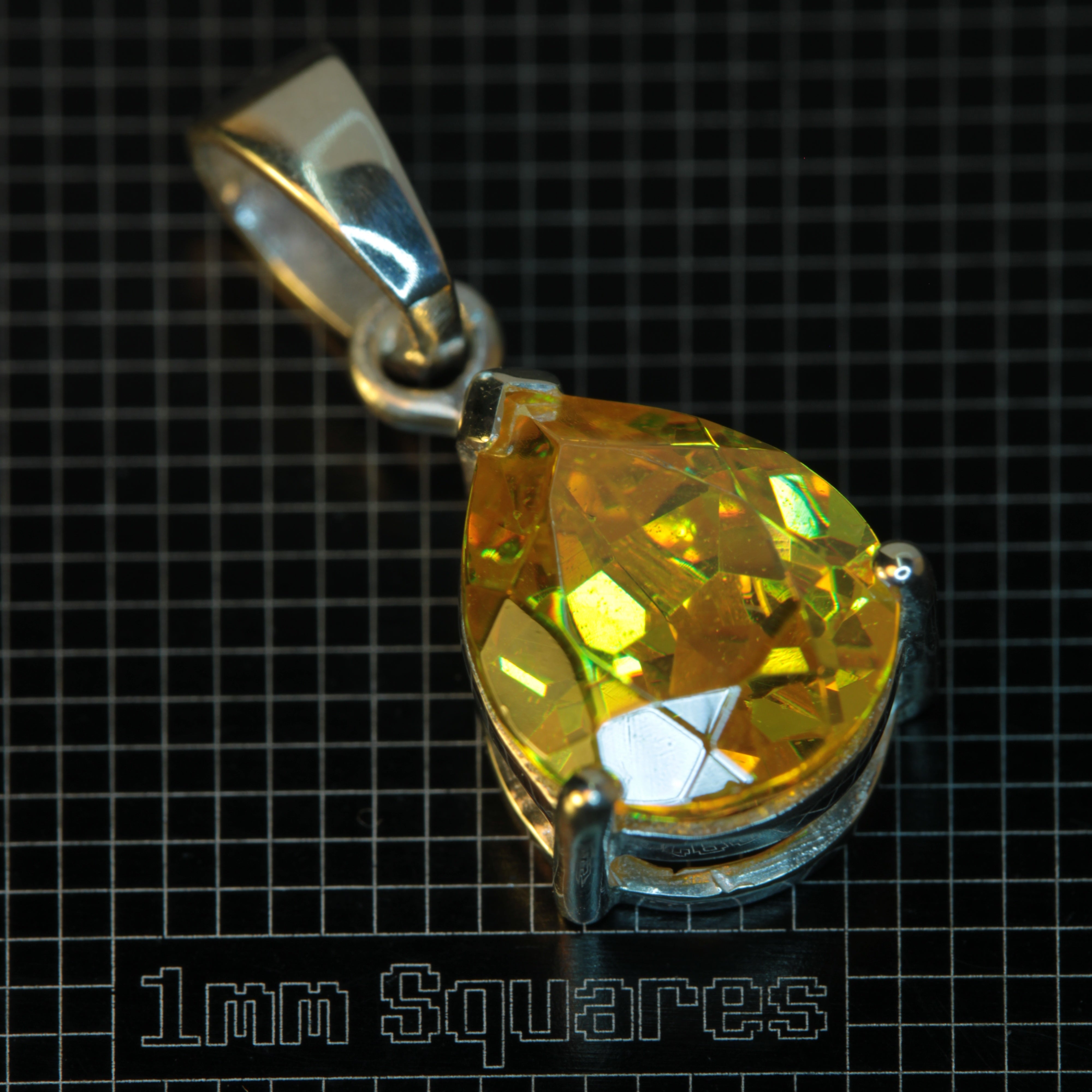 BGO20 Teardrop Pendant in Sterling Silver on a 1 mm Grid