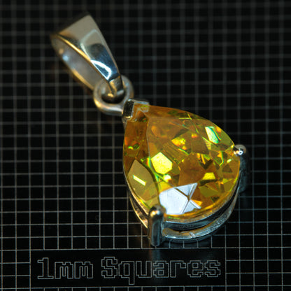 BGO20 Teardrop Pendant in Sterling Silver on a 1 mm Grid