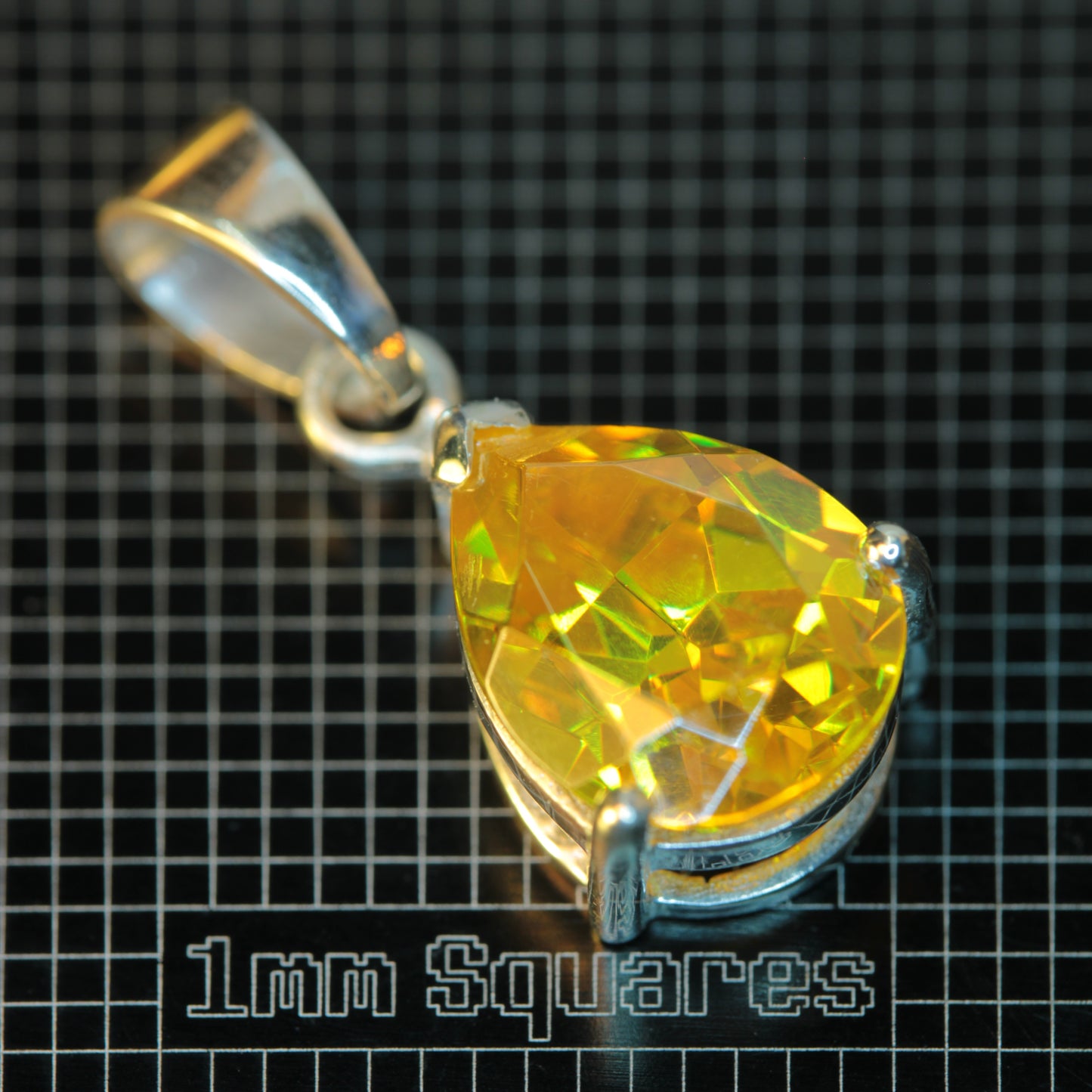 BGO20 Teardrop Pendant in Sterling Silver on a 1 mm Grid