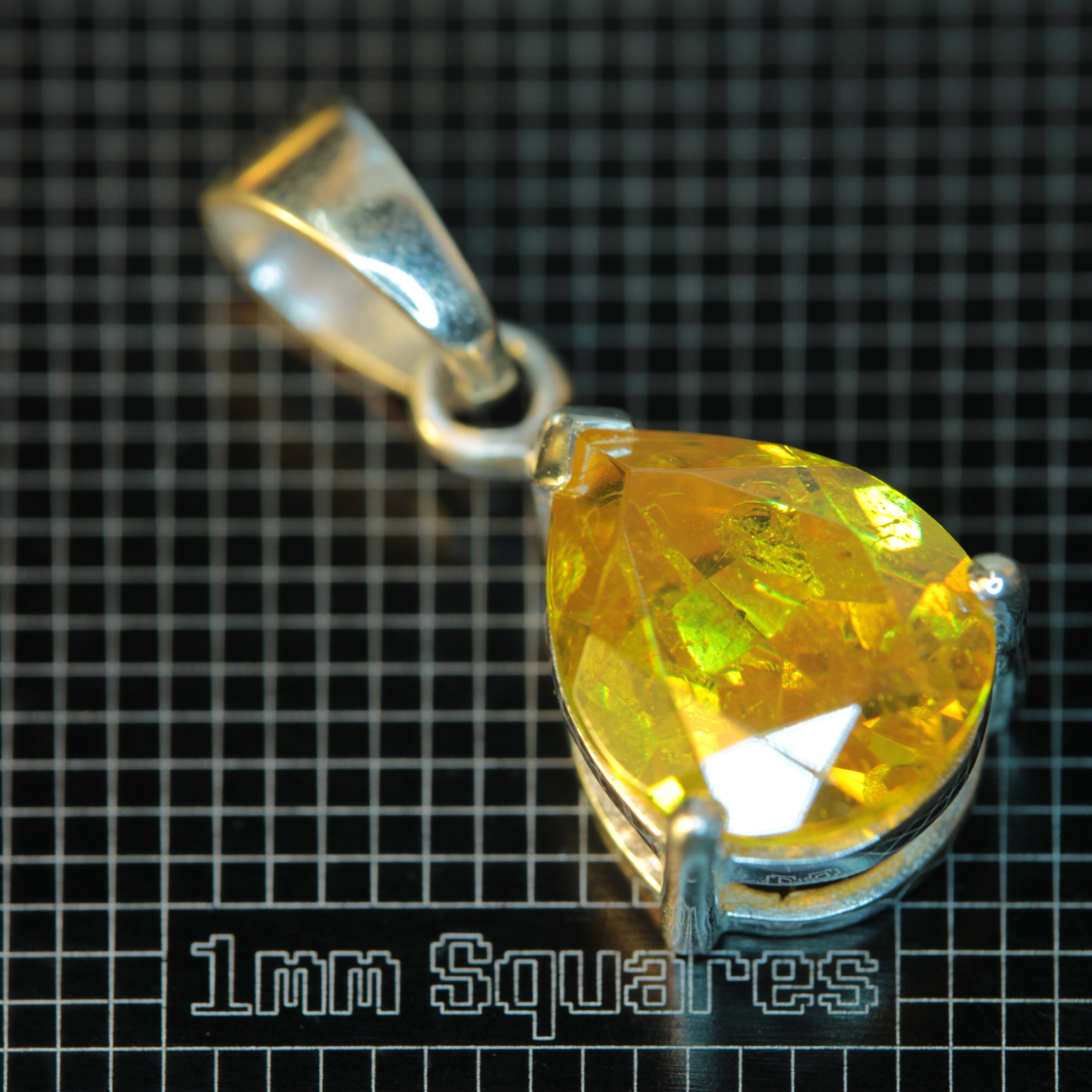 BGO20 Teardrop Pendant in Sterling Silver on a 1 mm Grid