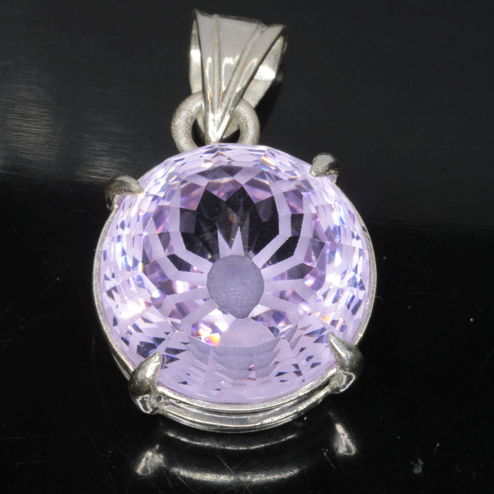 Faceted Nd:YAG Spider Round Gem Pendant