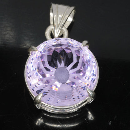 Faceted Nd:YAG Spider Round Gem Pendant