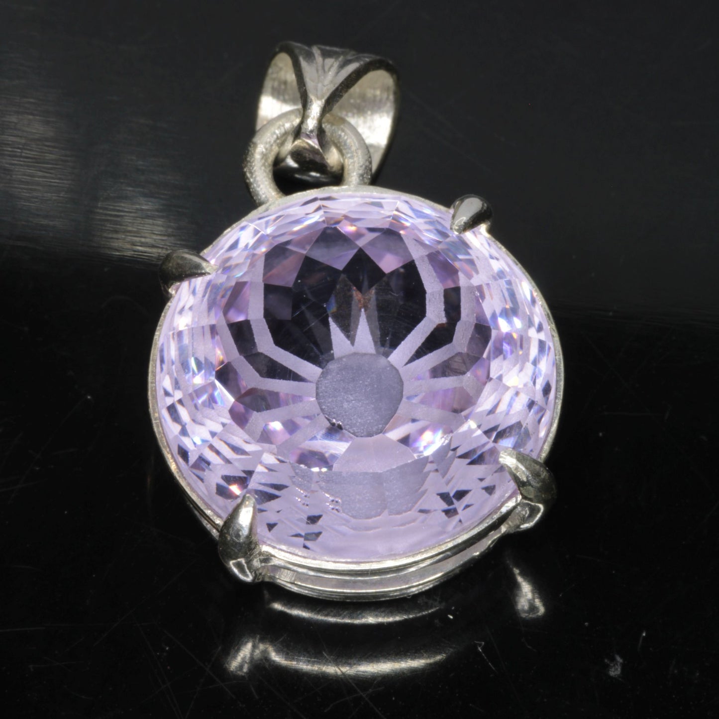 Faceted Nd:YAG Spider Round Gem Pendant
