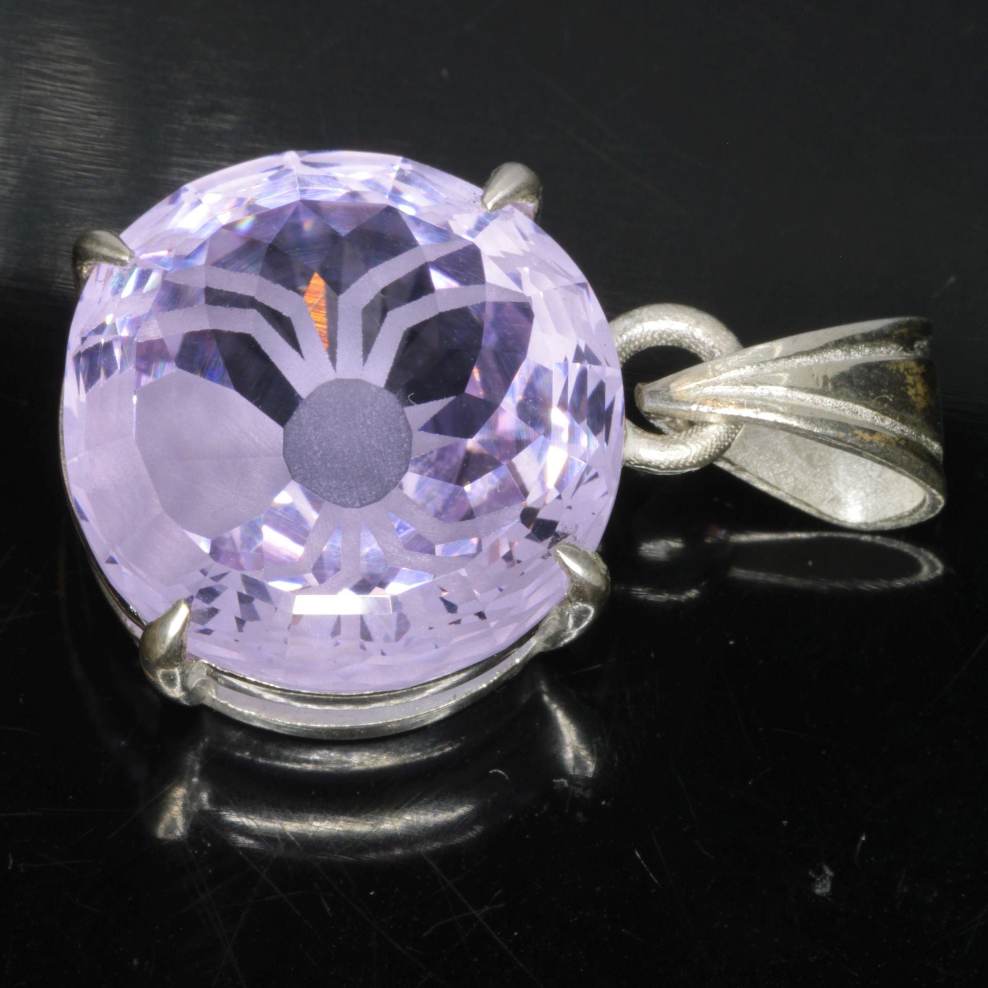 Faceted Nd:YAG Spider Round Gem Pendant