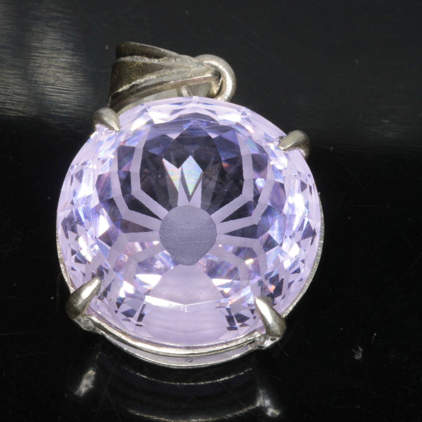 Faceted Nd:YAG Spider Round Gem Pendant