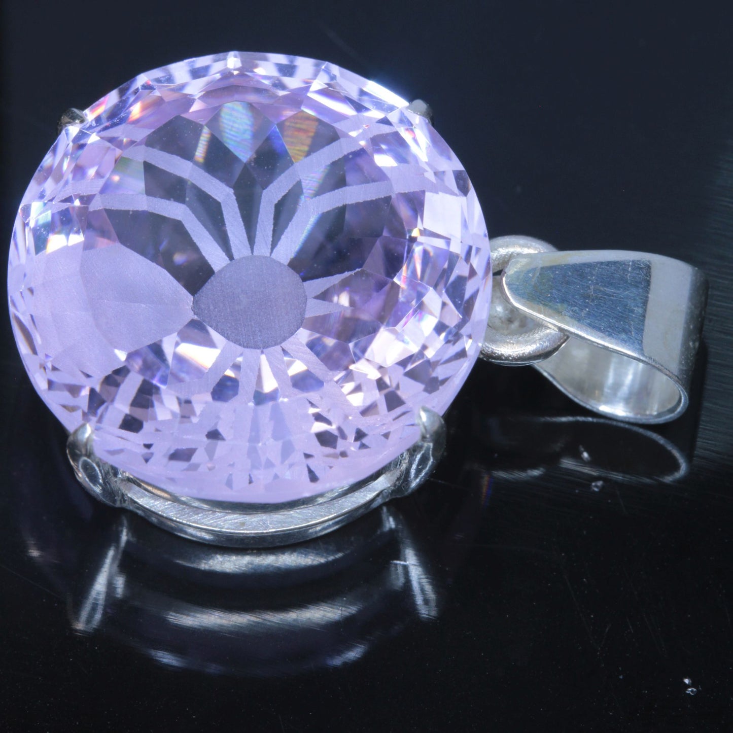 Faceted Nd:YAG Spider Round Gem Pendant
