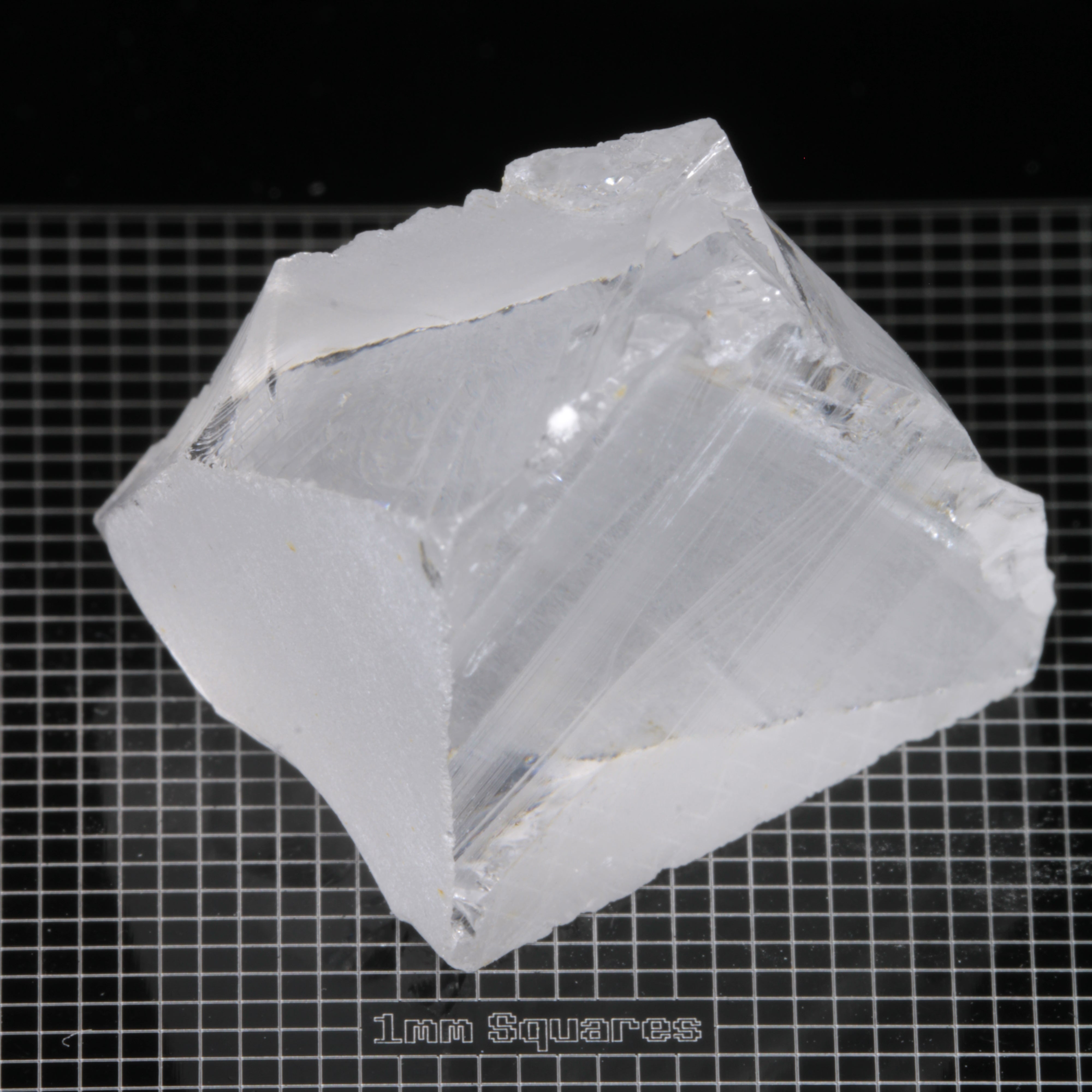 Chunk of Sapphire Grown for the F-35 Fighter Jet