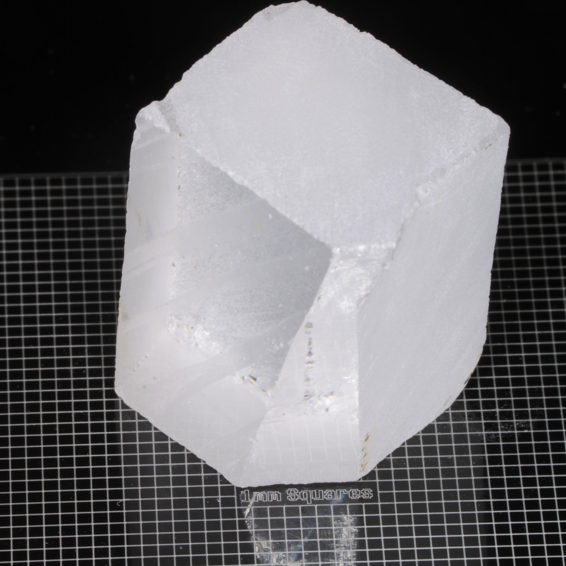Chunk of Sapphire Grown for the F-35 Fighter Jet