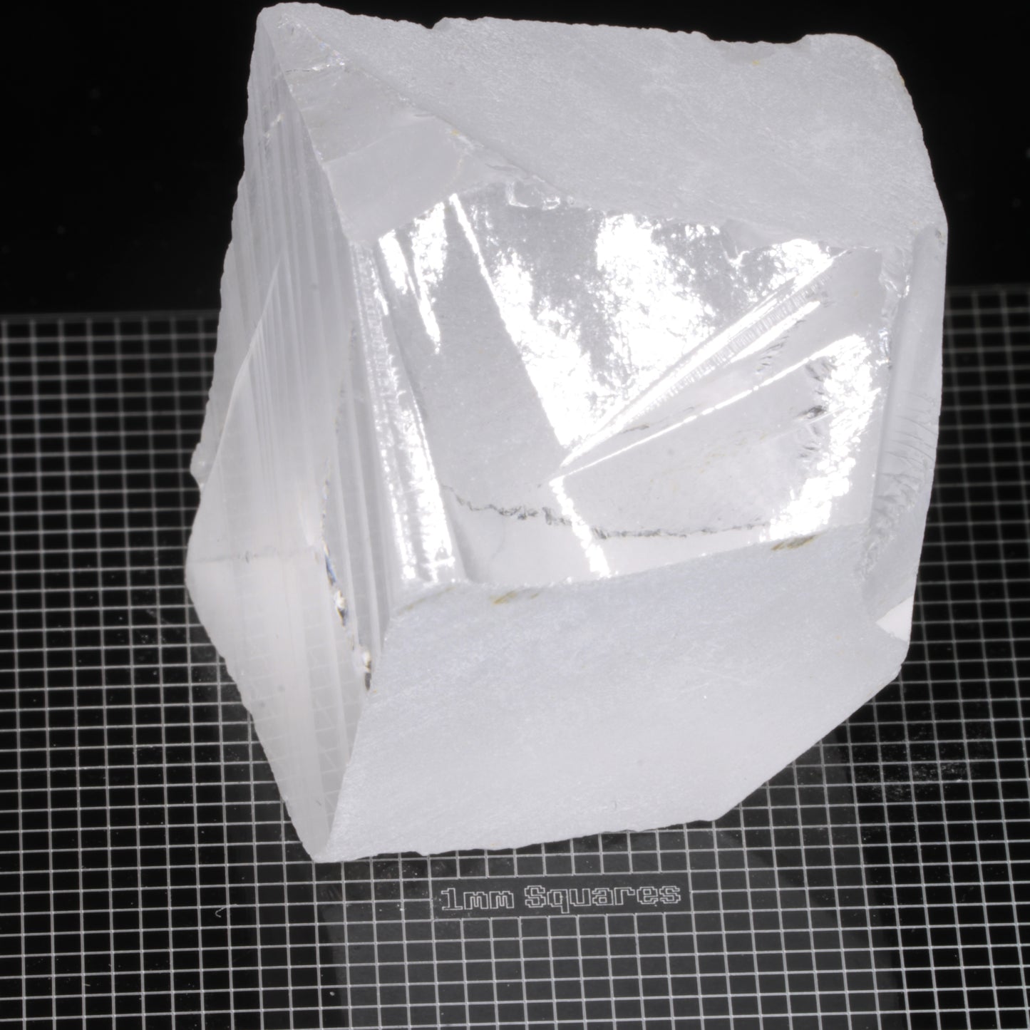 Chunk of Sapphire Grown for the F-35 Fighter Jet