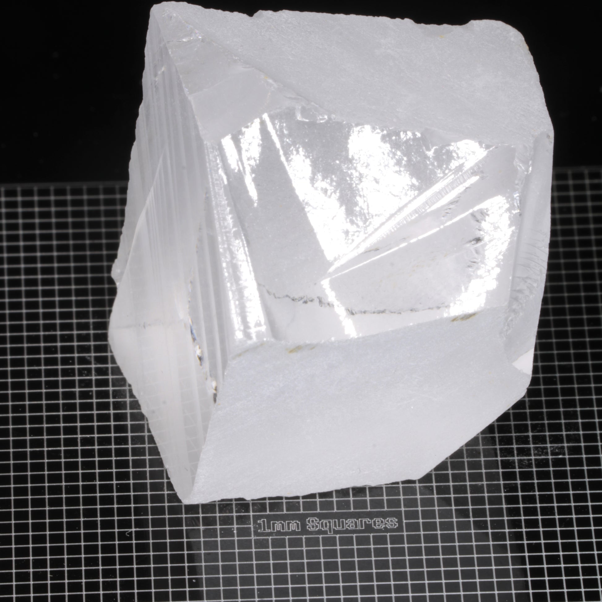 Chunk of Sapphire Grown for the F-35 Fighter Jet