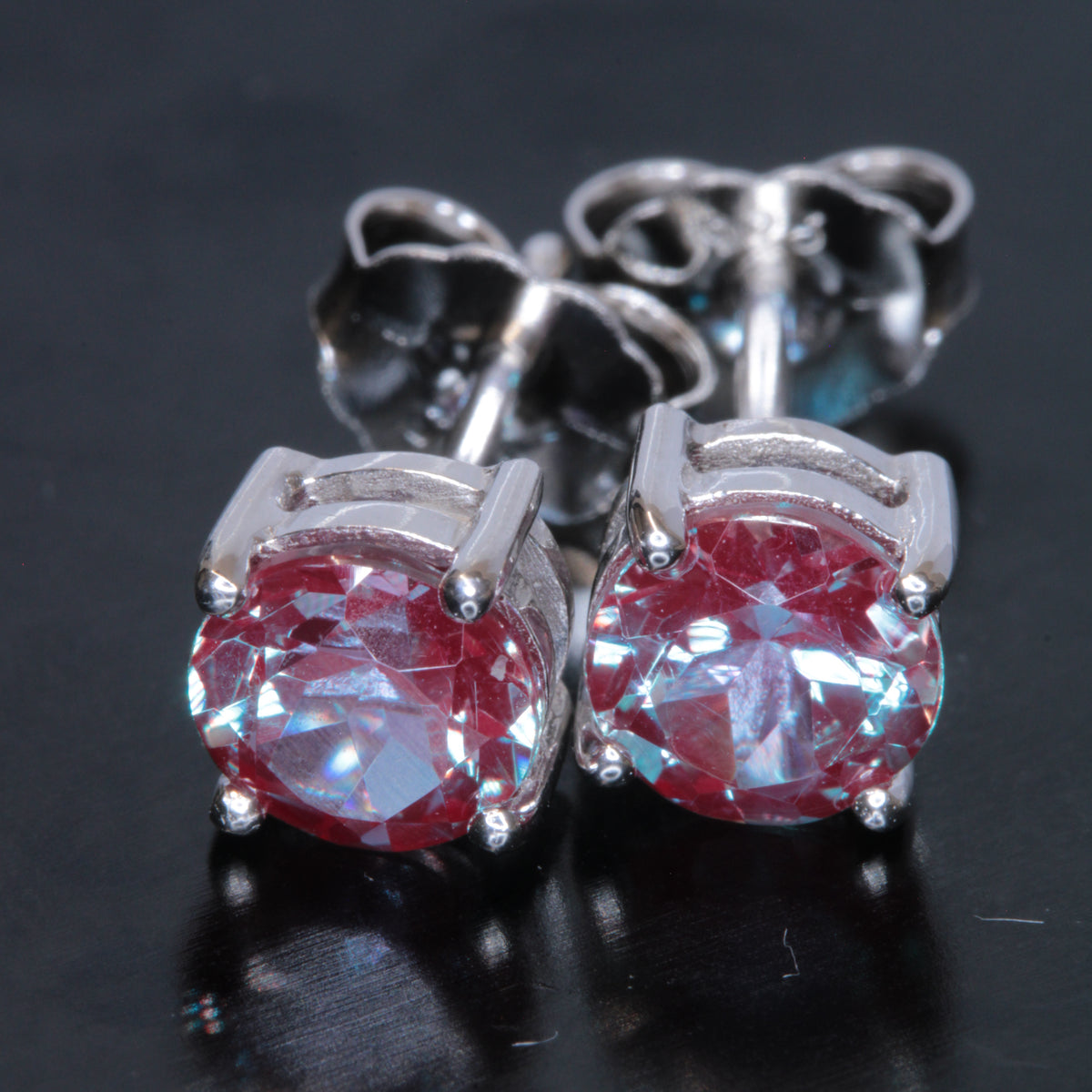 Stud Earrings With Synthetic Alexandrite