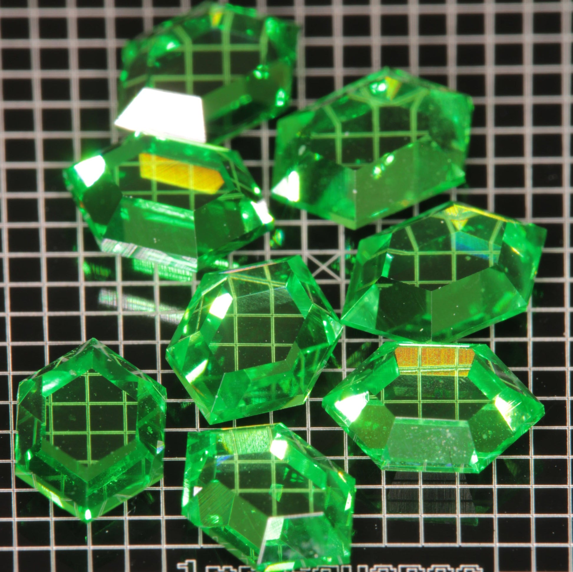 Green Vanadium YAG Retrohex Gemstones