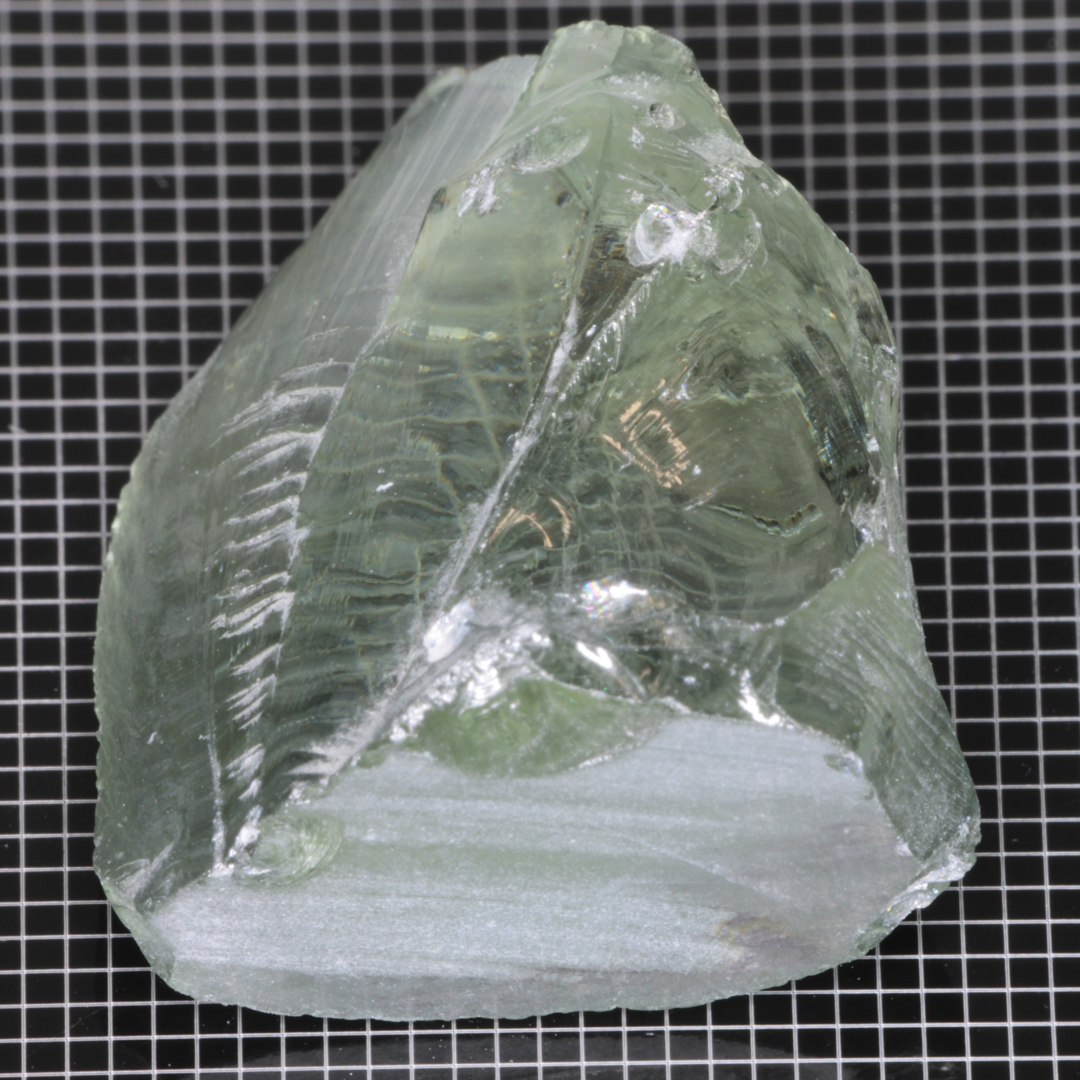 weird Yb:YAG Bicolor rough