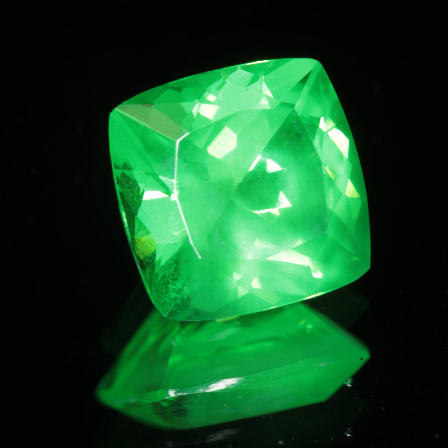 Faceted Vanadium YAG, Vivid Green Laser Garnet, YAG:V