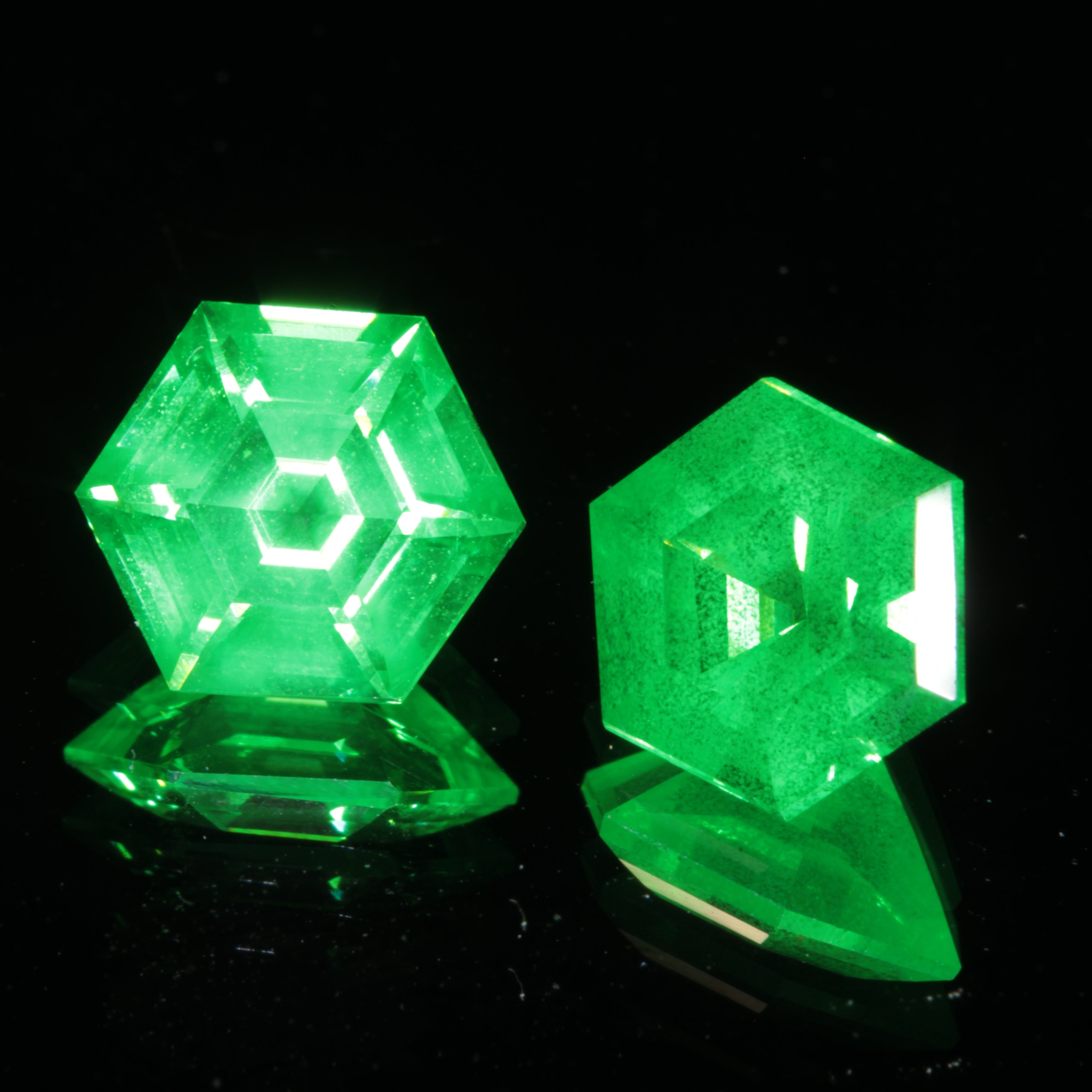 Faceted Vanadium YAG, Vivid Green Laser Garnet, YAG:V