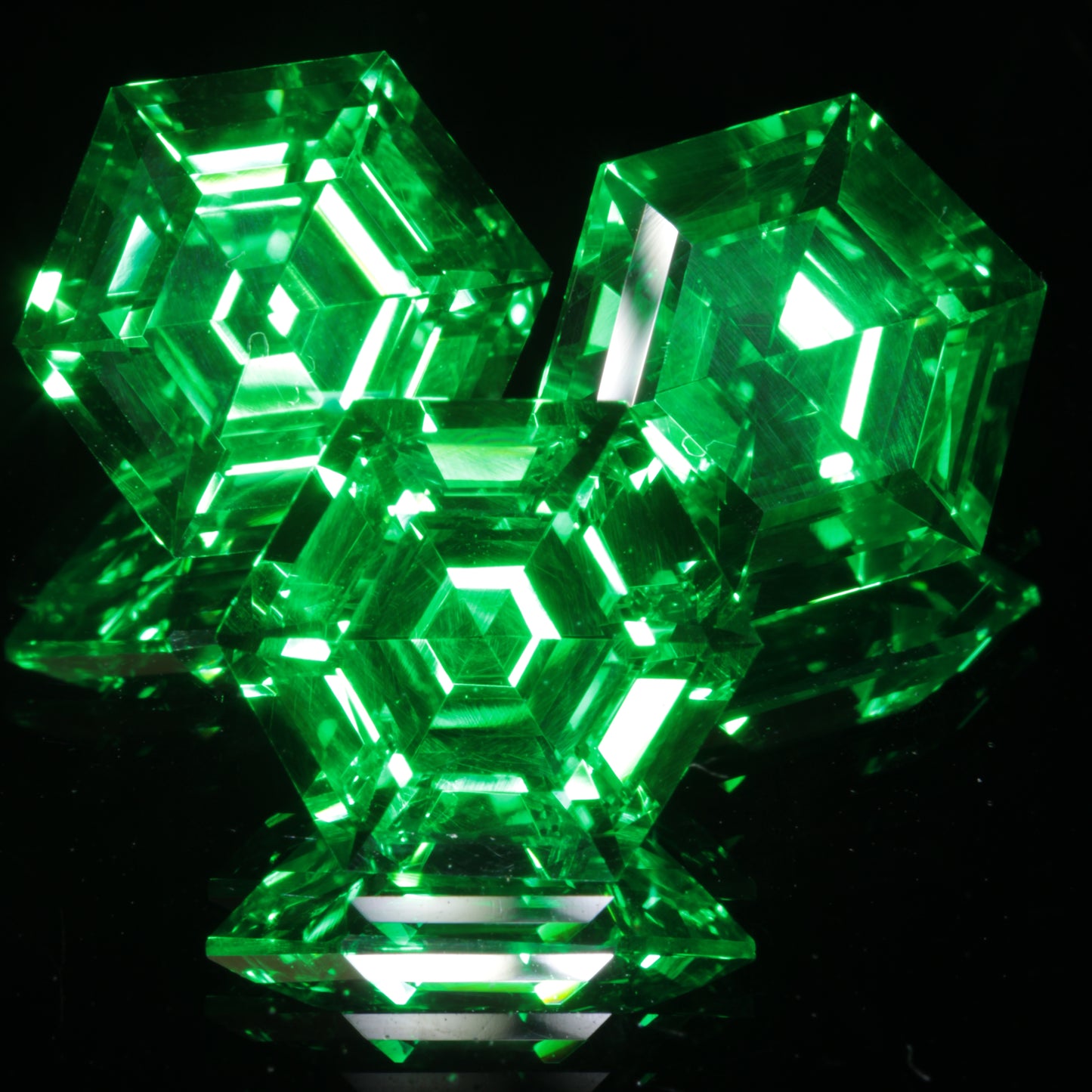Faceted Vanadium YAG, Vivid Green Laser Garnet, YAG:V