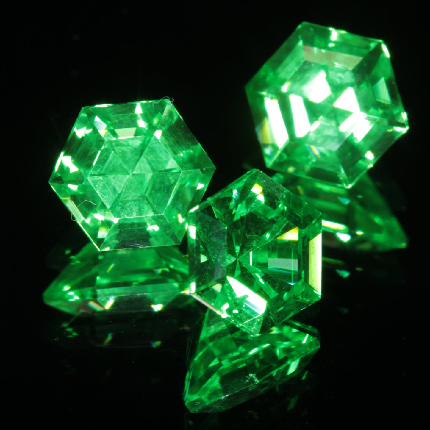 Faceted Vanadium YAG, Vivid Green Laser Garnet, YAG:V