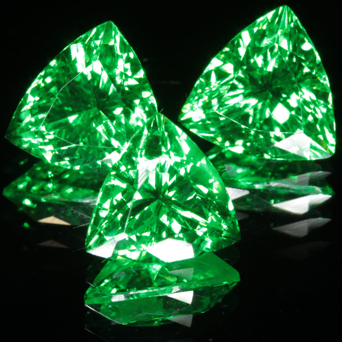 Faceted Vanadium YAG, Vivid Green Laser Garnet, YAG:V