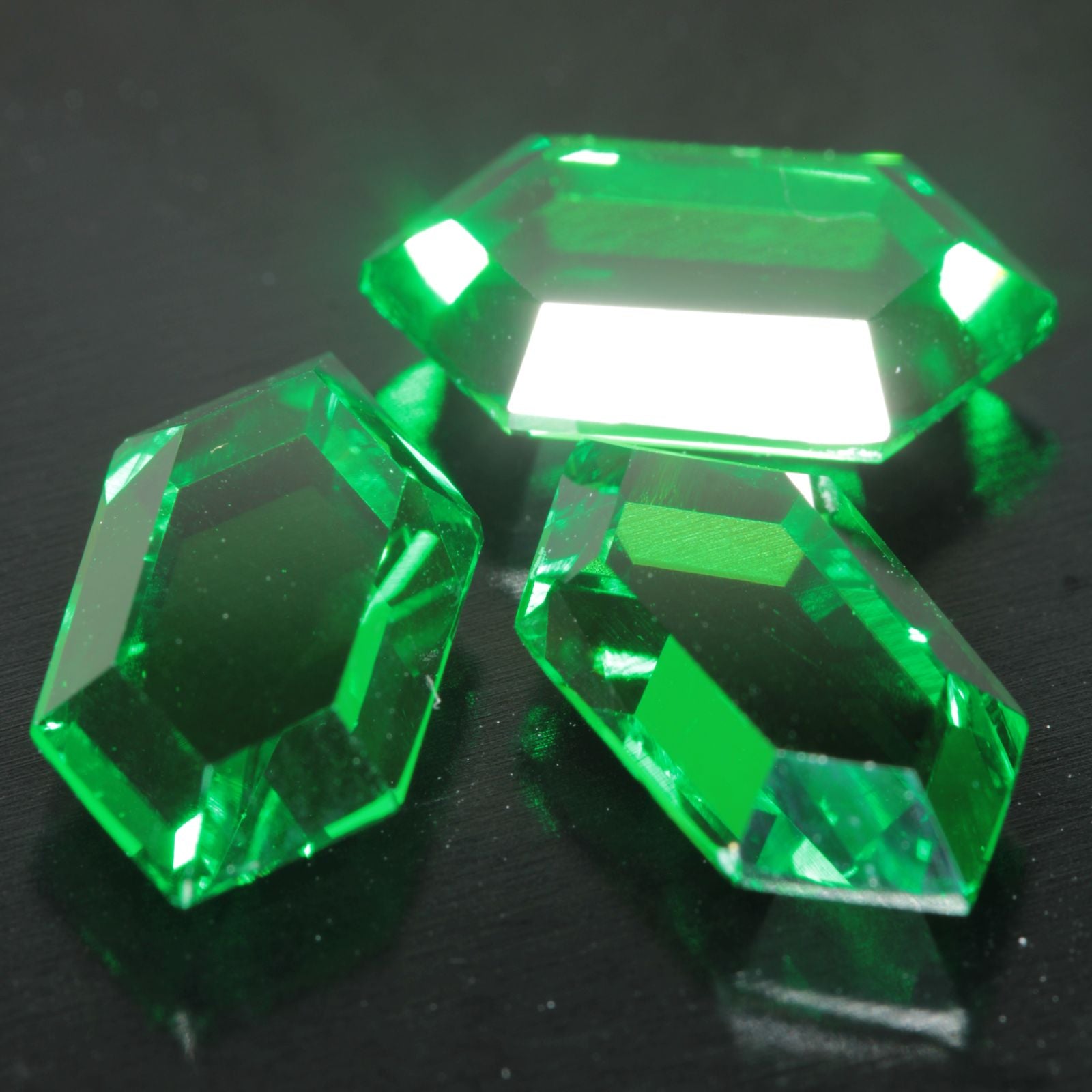 Green CTH YAG Retrohex Gemstones
