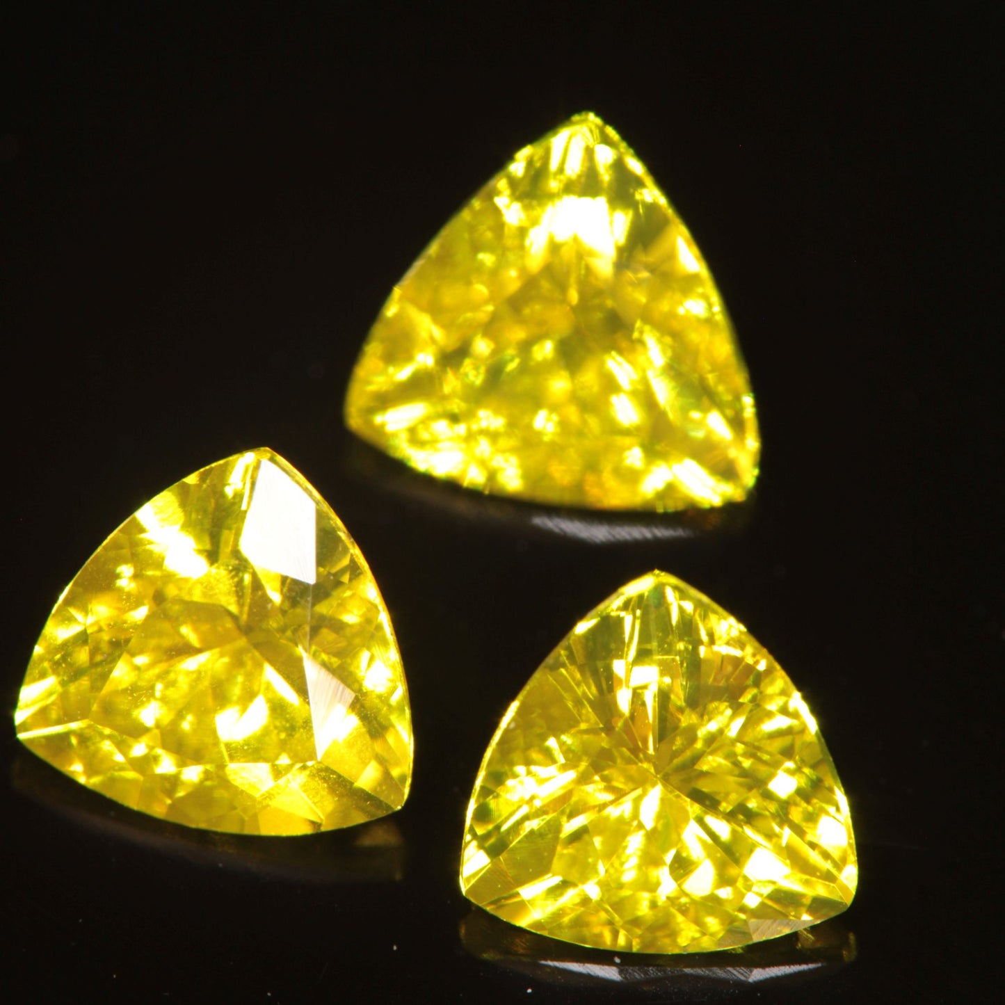 Golden Laser Garnet Faceted Stones, Ce+Nd YAG
