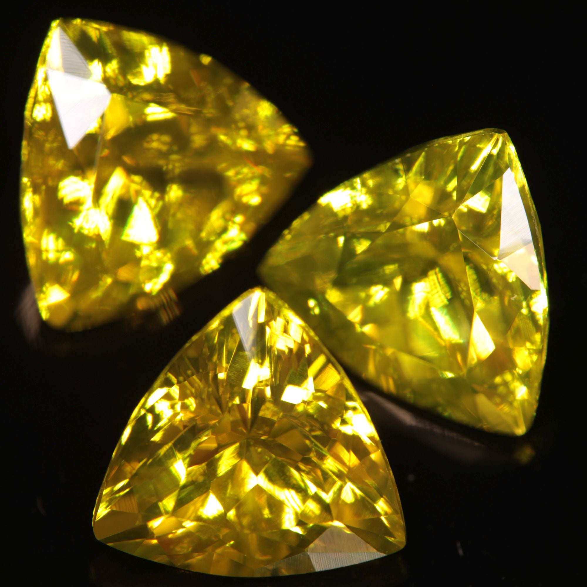 Golden Laser Garnet Faceted Stones, Ce+Nd YAG
