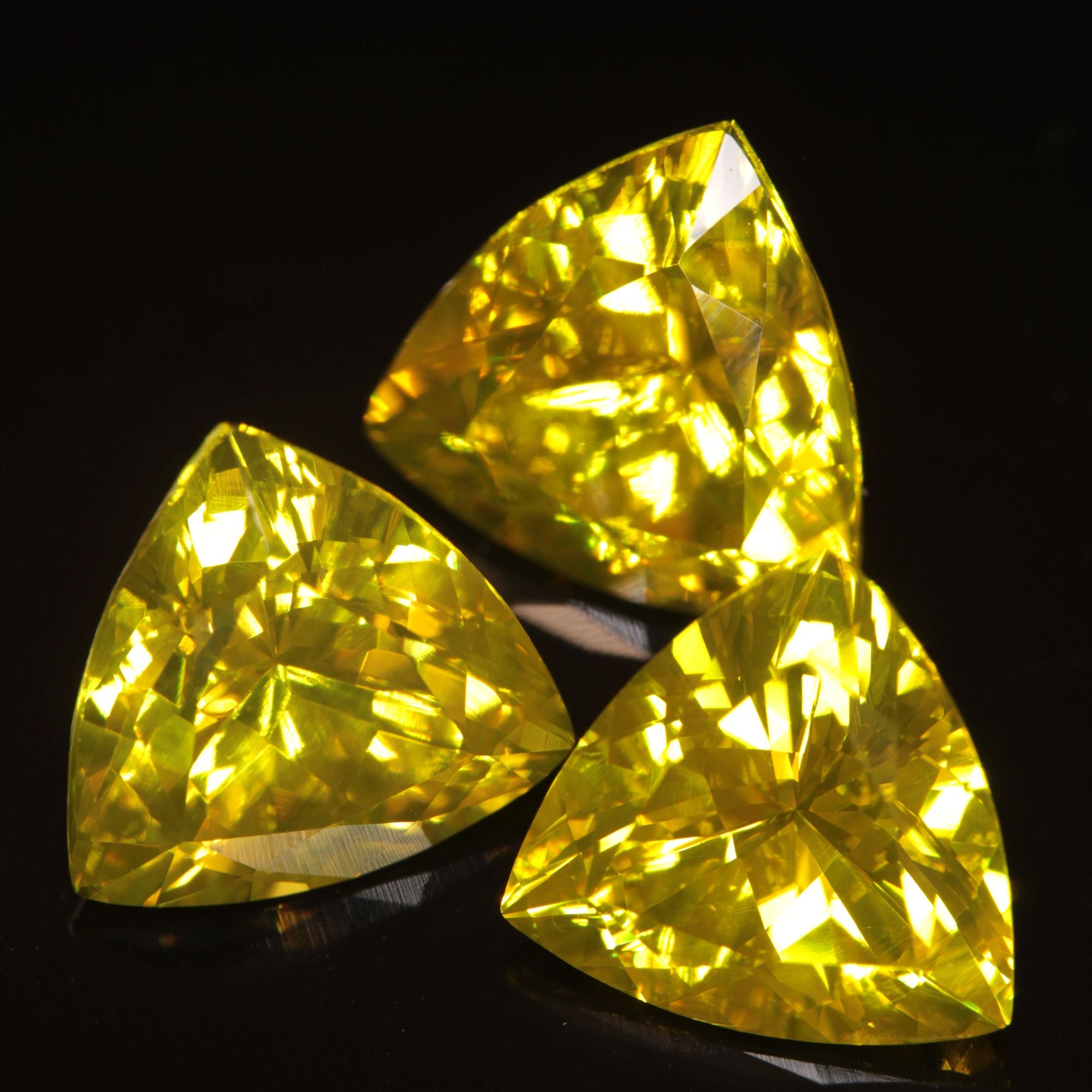 Golden Laser Garnet Faceted Stones, Ce+Nd YAG