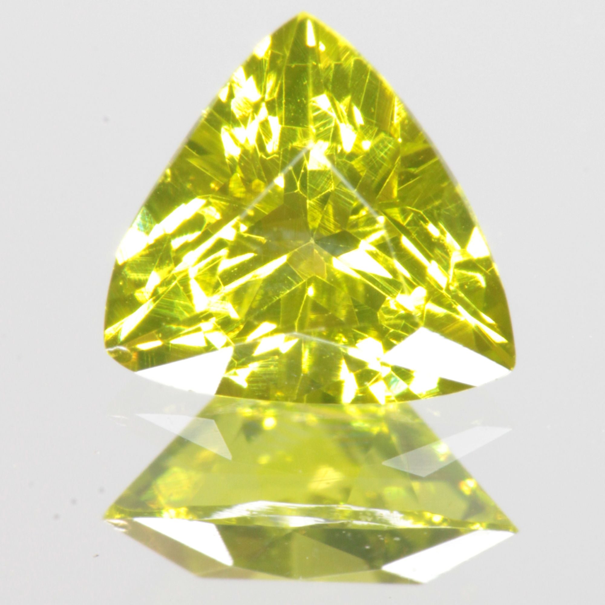 Zombie Garnet, Yellow Green Laser Garnet Faceted Stones, Ce+?? YAG