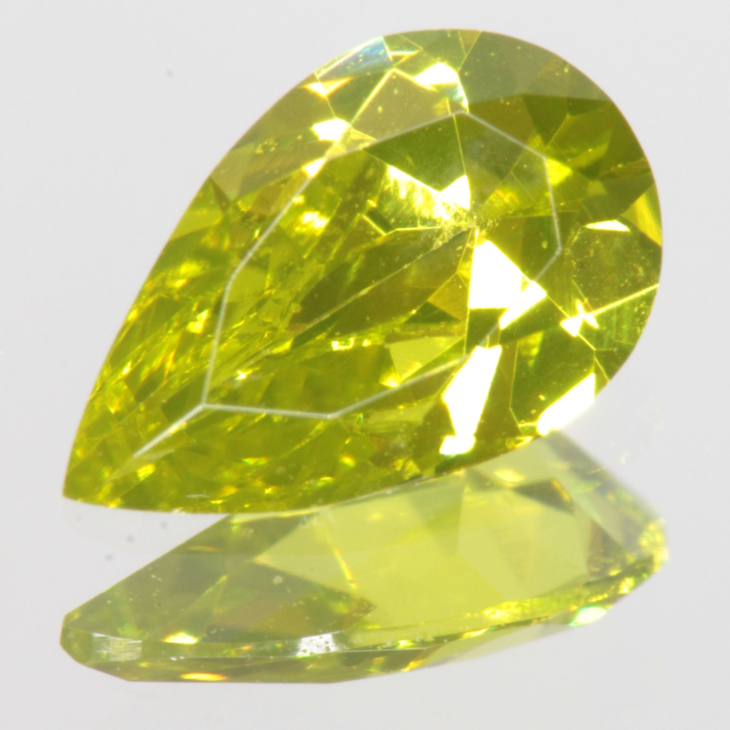 Zombie Garnet, Yellow Green Laser Garnet Faceted Stones, Ce+?? YAG
