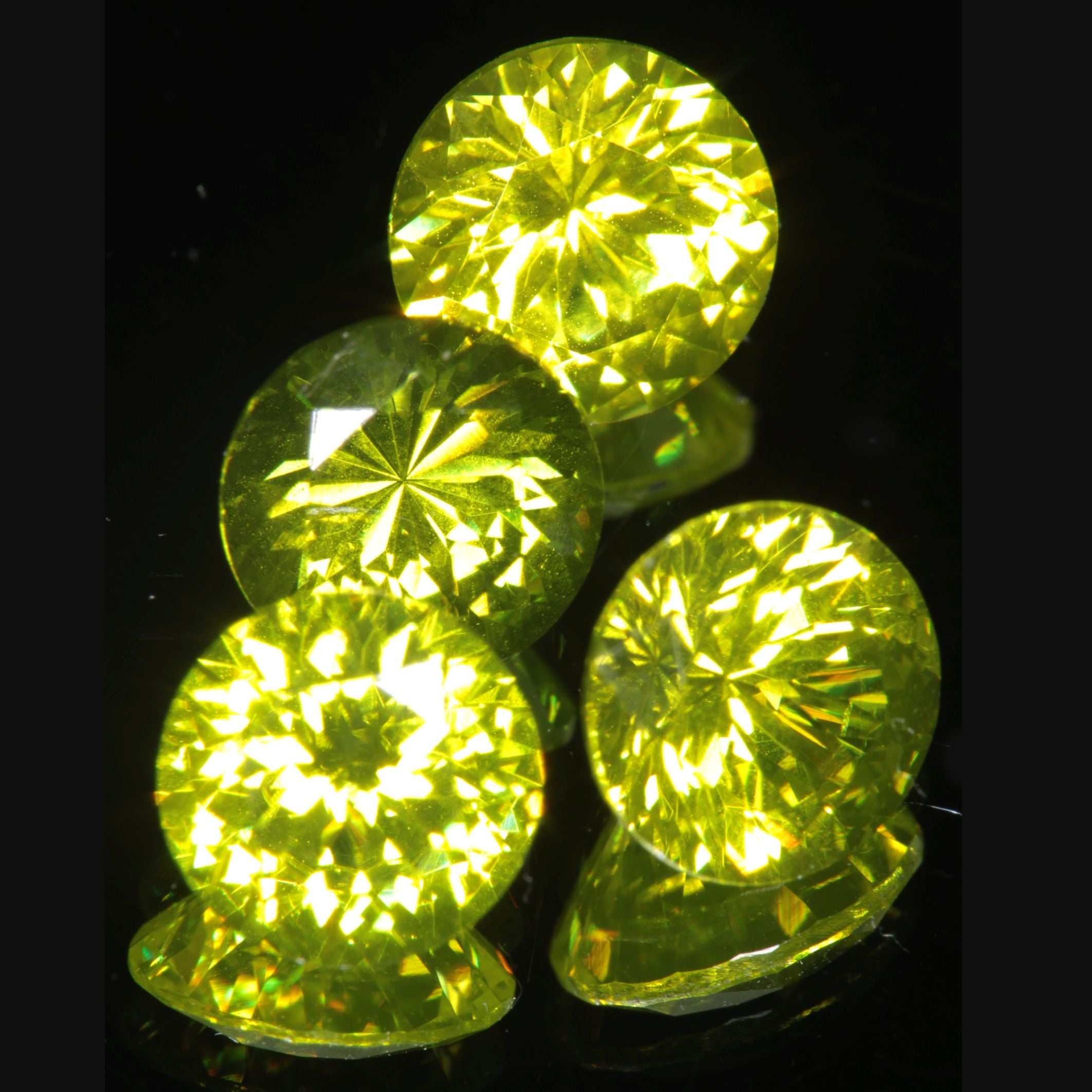 Zombie Garnet, Yellow Green Laser Garnet Faceted Stones, Ce+?? YAG