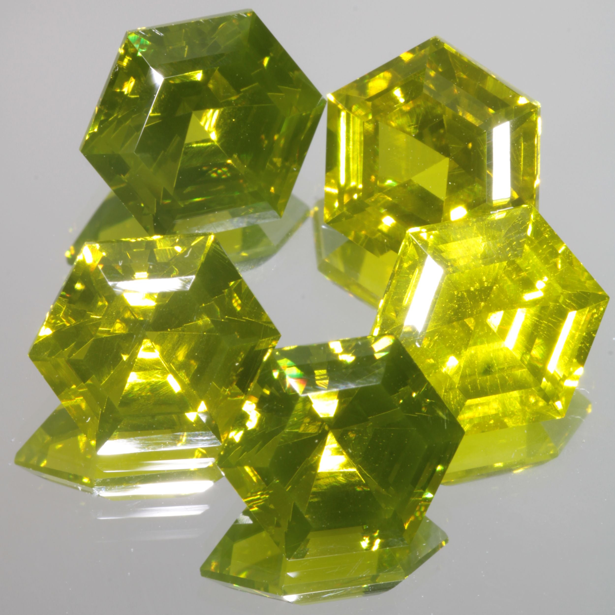 Zombie Garnet, Yellow Green Laser Garnet Faceted Stones, Ce+?? YAG