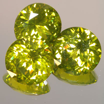 Zombie Garnet, Yellow Green Laser Garnet Faceted Stones, Ce+?? YAG