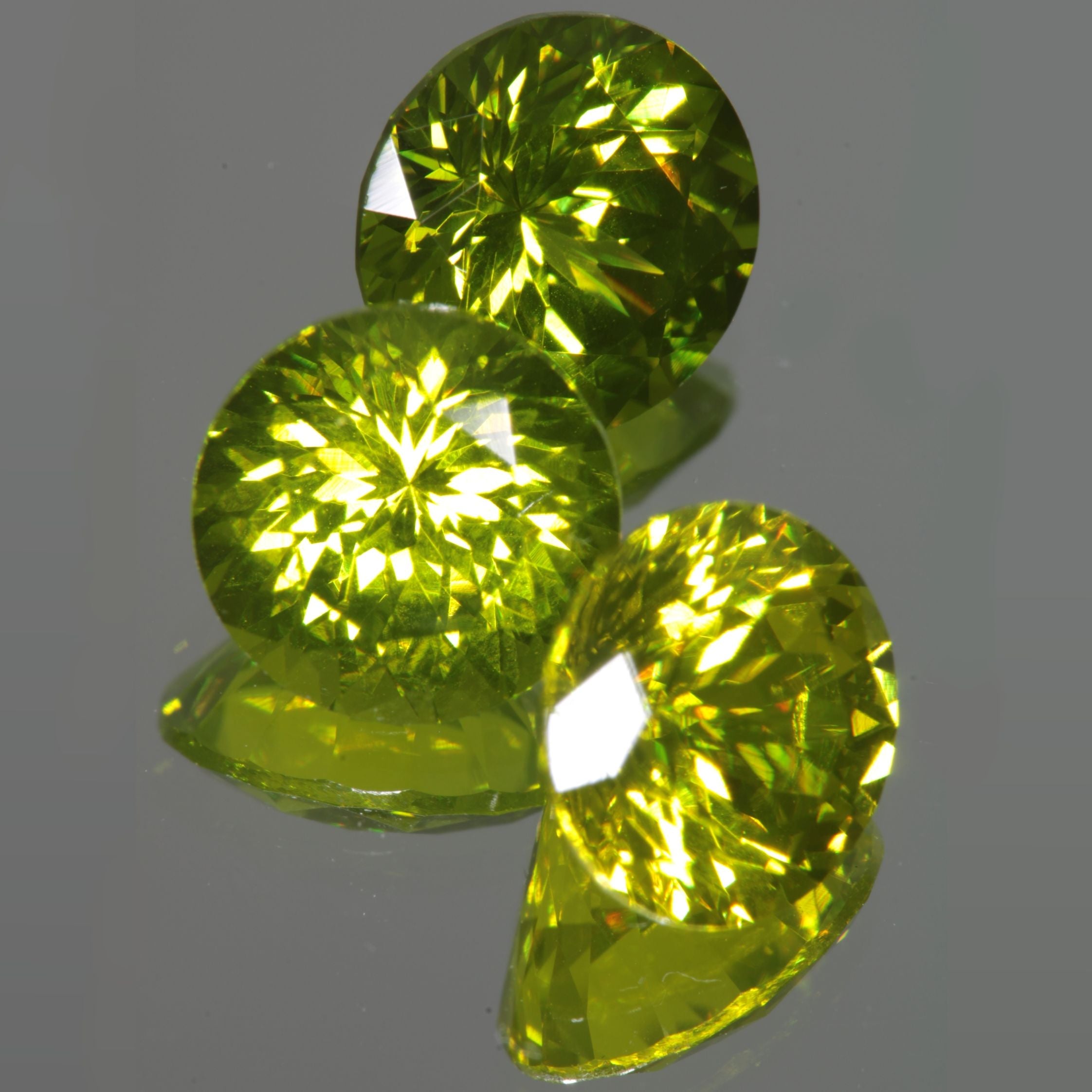 Zombie Garnet, Yellow Green Laser Garnet Faceted Stones, Ce+?? YAG