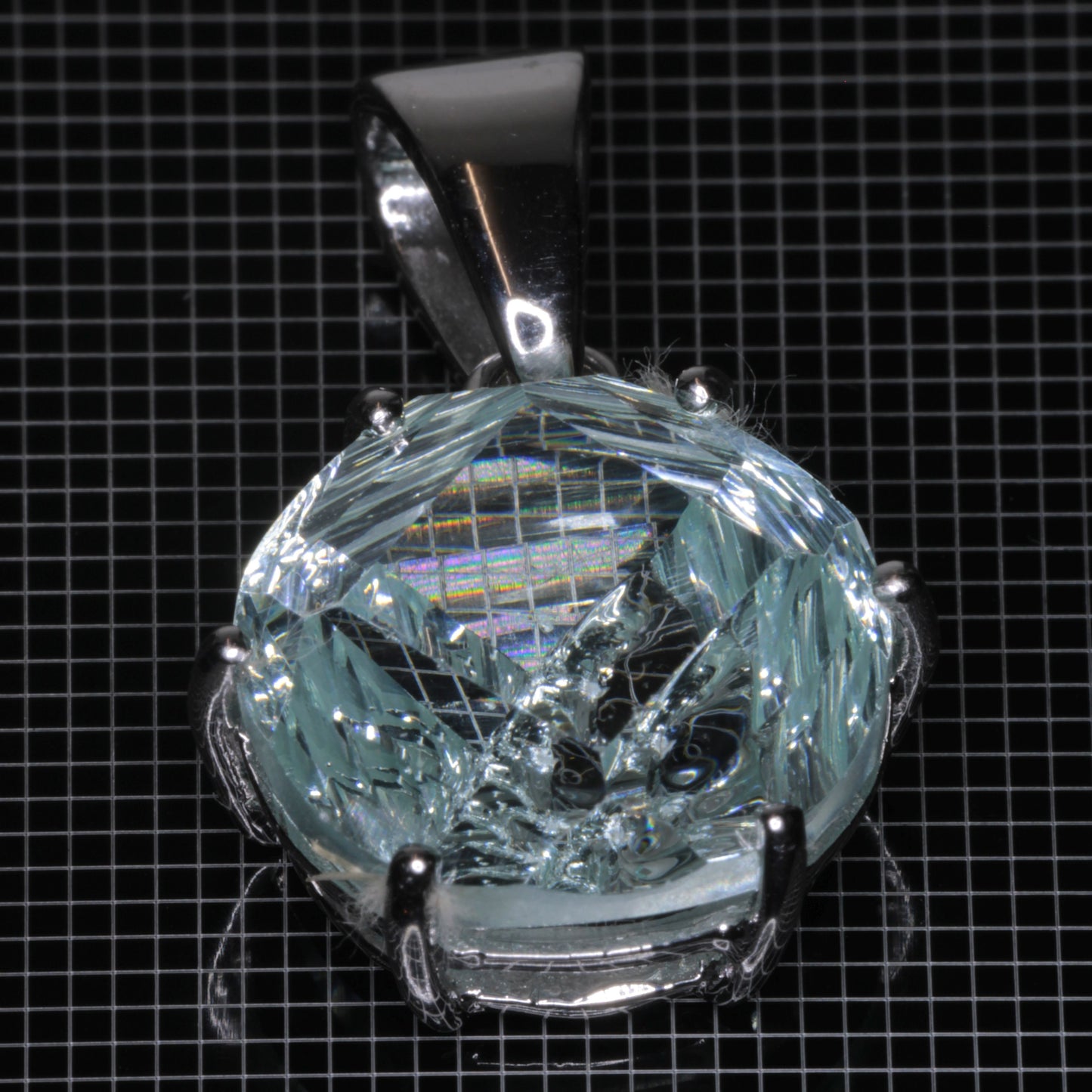 Damaged 15mm Yb:YAG gem