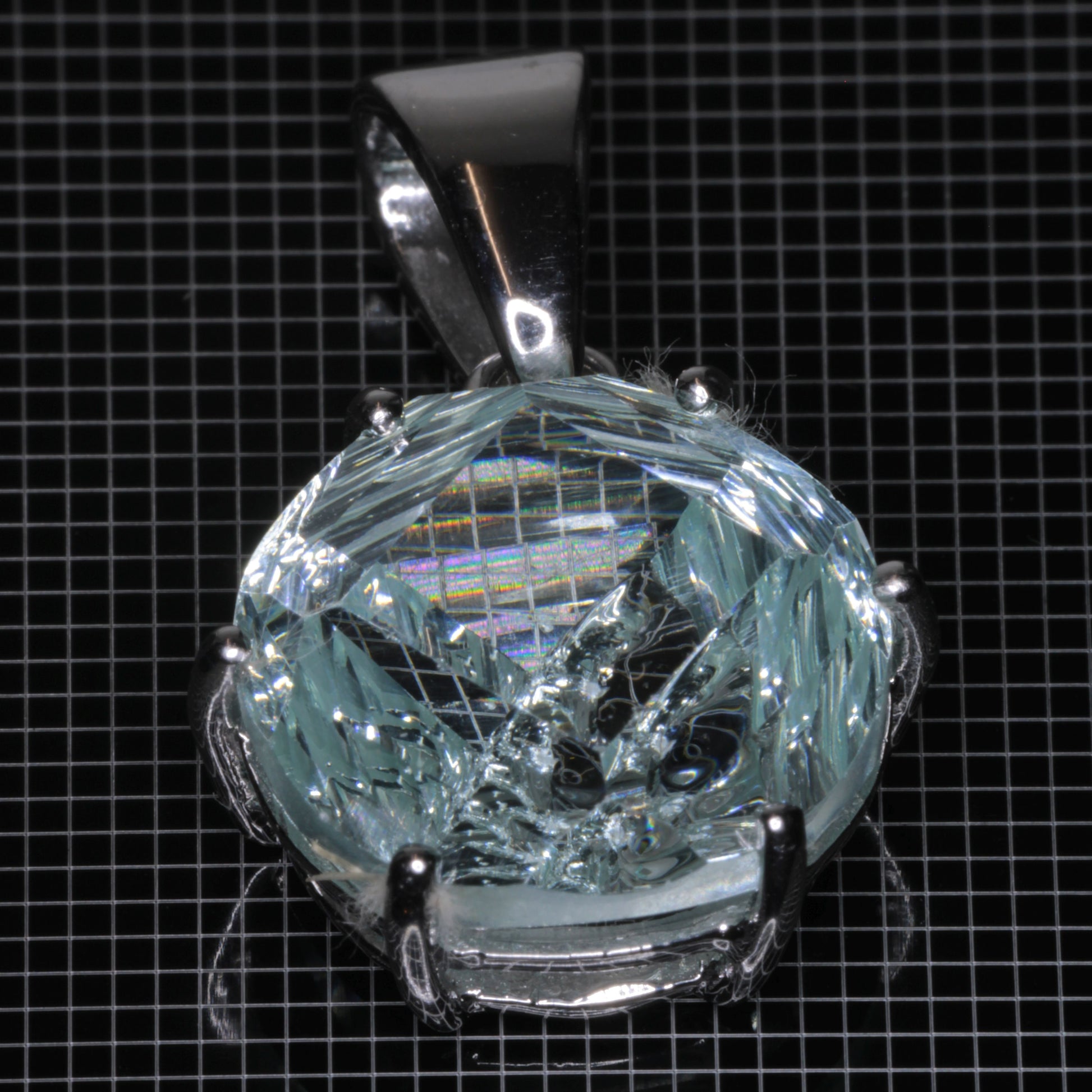 Damaged 15mm Yb:YAG gem