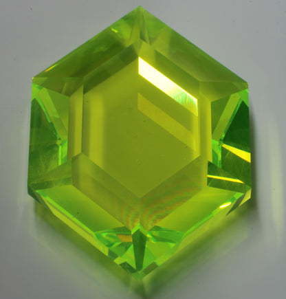 Giant LuAG RetroHex 369ct