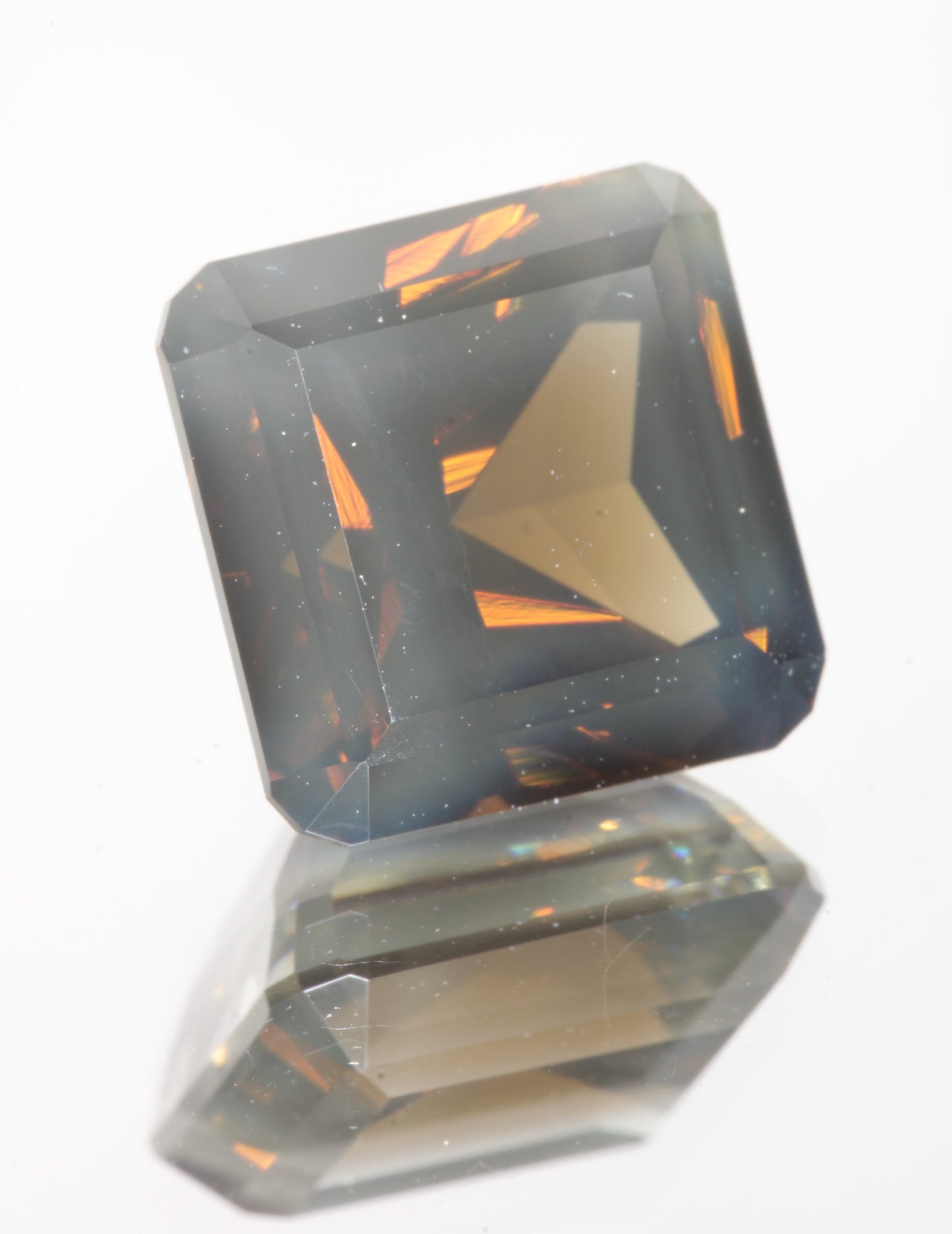 Mutant YbAG Lab Garnets