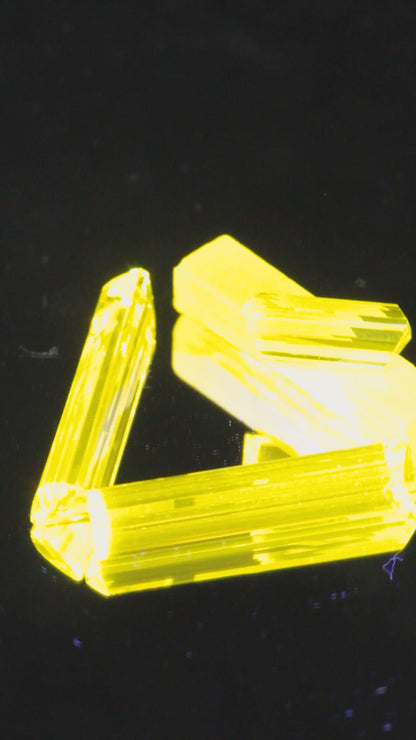 GAGG Pixels, Yellow Lumogarnet Scintillator  (Day Glow Fluorescence, Slight Phosphorescence)